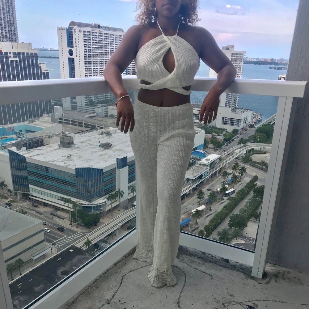White lace set
